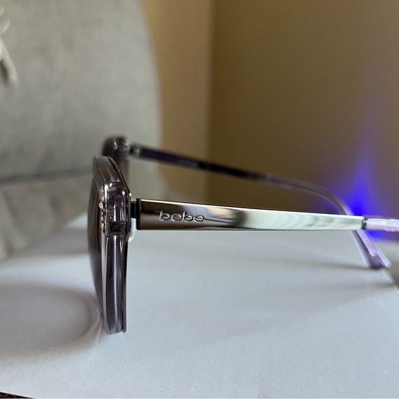 (All 4 Included) Kate Spade, DVF, Bebe & Marciano Sunglasses - Picture 3 of 10